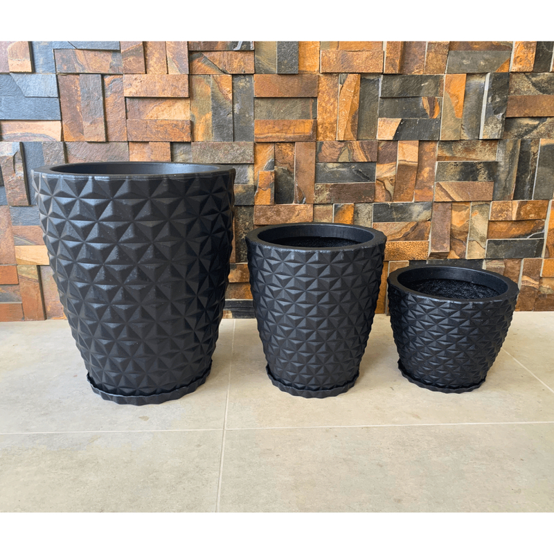 kit 3 Vasos Para Plantas Decorativo em Polietileno Diamante Nº1 Nº2 Nº3 com Pratos - TheckCasa