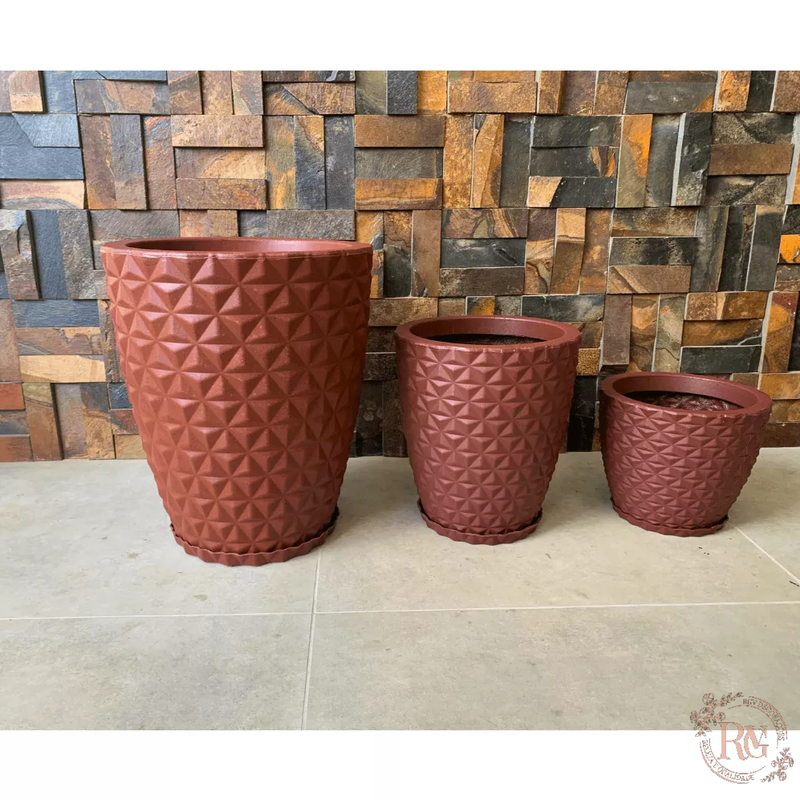 kit 3 Vasos Para Plantas Decorativo em Polietileno Diamante Nº1 Nº2 Nº3 com Pratos