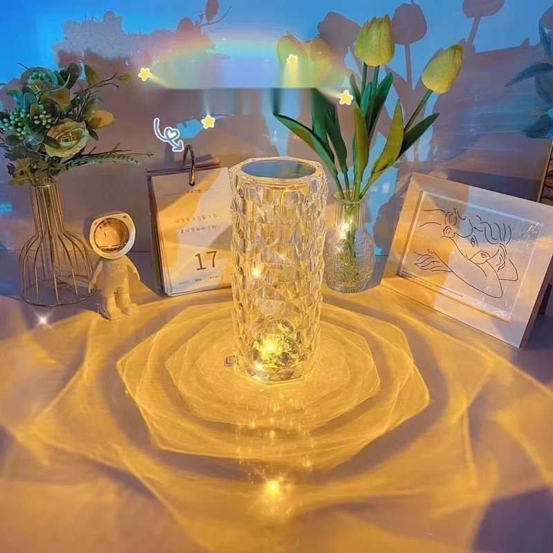 Luminária de mesa de cristal LED com três cores de luz: branco, amarelo e amarelo claro, projetor com interface USB